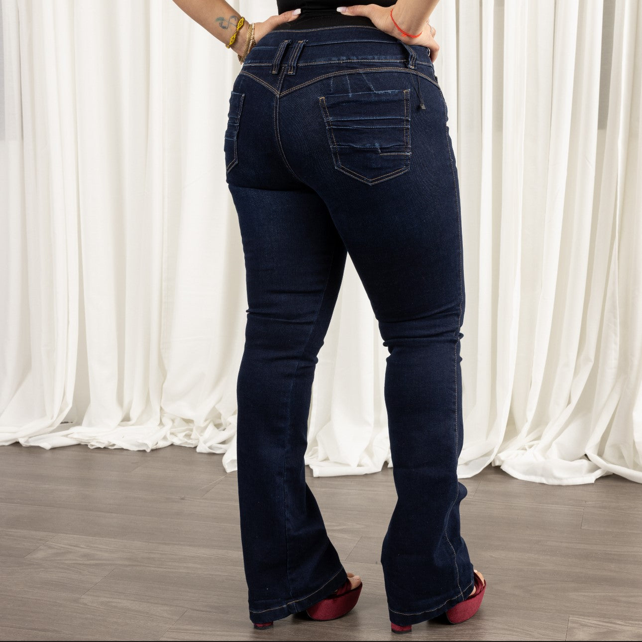 Mid Curve Waist Jeans